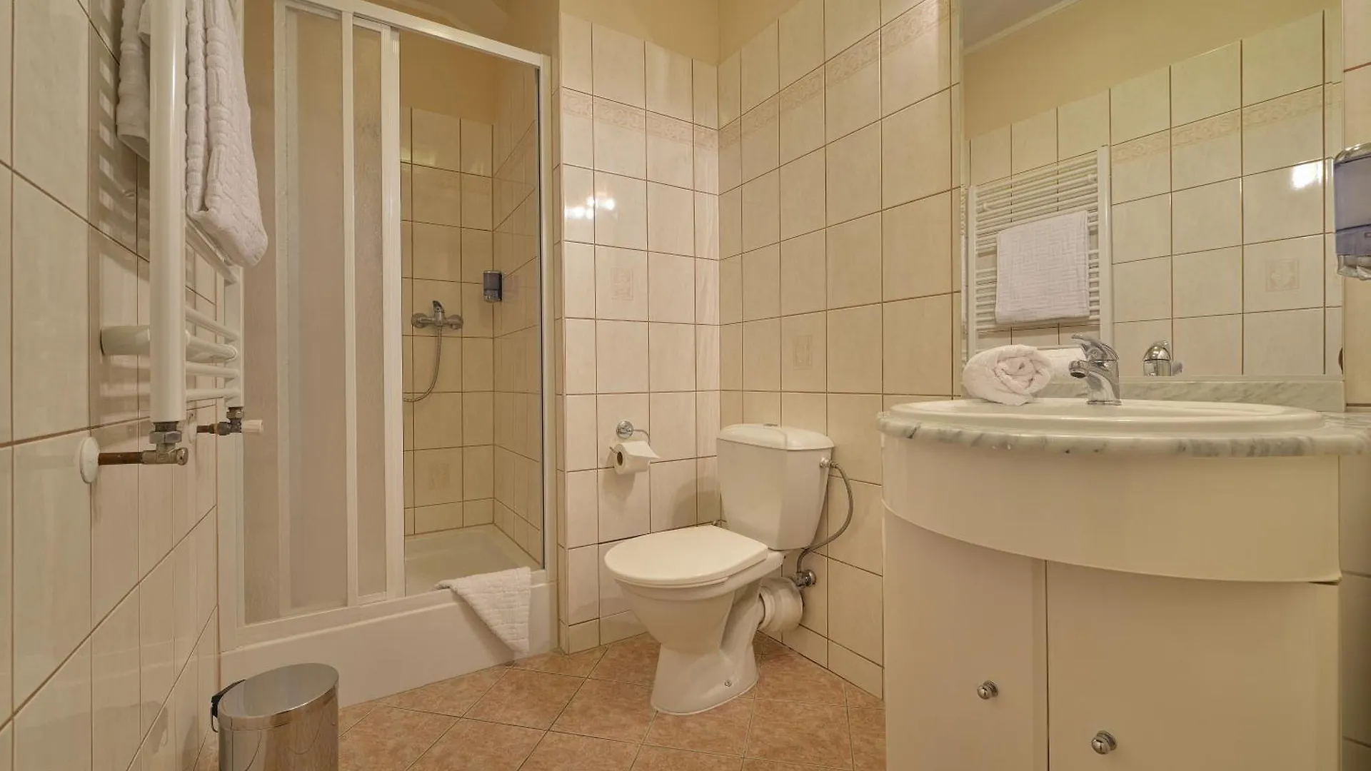 ***  Ea Hotel Mozart Karlovy Vary Czech Republic